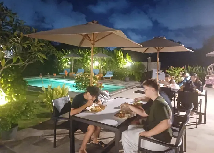 Kayo House Bali 2km From ヌサドゥア